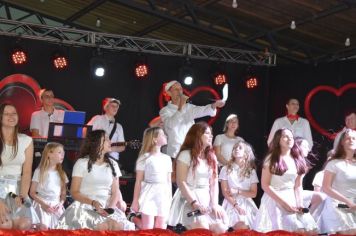 SHOW COM O SOM DO CORAÇÃO DE SANTO CRISTO FOI ATRAÇÃO NA SEXTA-FEIRA EM CATUÍPE 