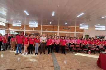 OUTUBRO ROSA: CAMINHADA INCENTIVA MULHERES NA LUTA CONTRA O CÂNCER DE MAMA
