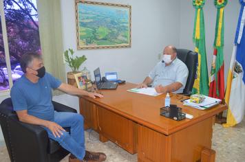 ADMINISTRAÇÃO MUNICIPAL ADERE A DOIS CONSÓRCIOS PARA AQUISIÇÃO DE VACINAS CONTRA A COVID-19 EM CATUÍPE