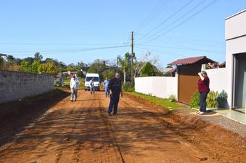 SECRETARIA DE OBRAS INICIA OBRAS DE CALÇAMENTO NO INTERIOR DE CATUÍPE