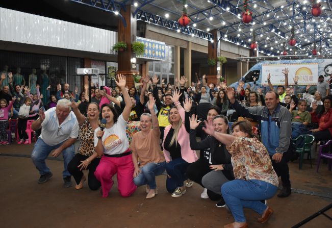 CINESOLAR: CINEMA MOVIDO A ENERGIA SOLAR APRESENTA SESSÃO DE CINEMA EM CATUÍPE