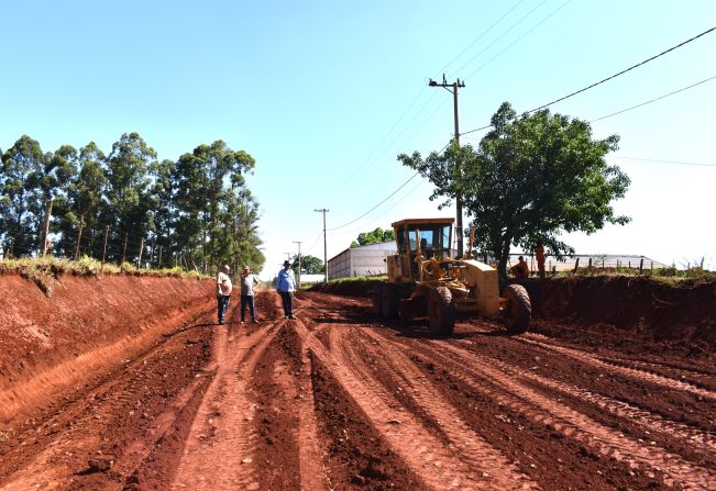INICIO DAS OBRAS DE PAVIMENTAÇÃO EM SANTA TEREZA