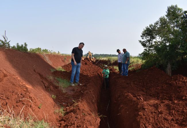 ADMINISTRAÇAO MUNICIPAL DE CATUÍPE ACOMPANHA OBRAS E SERVIÇOS NO INTERIOR