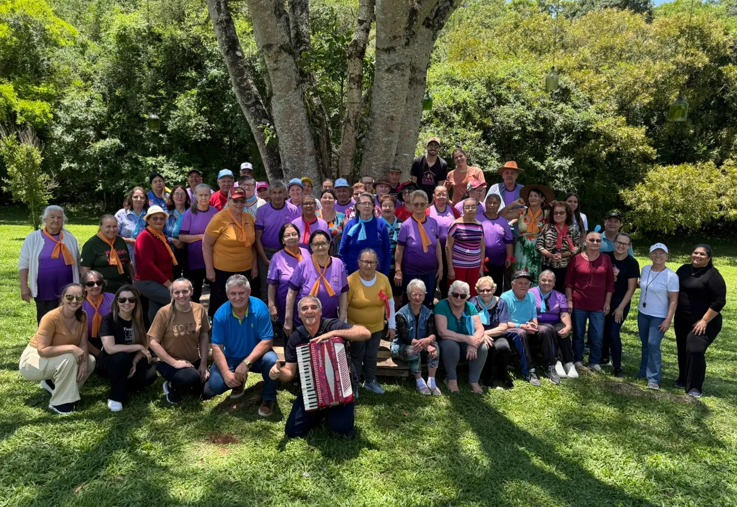 Grupo Conviver é Viver na Melhor Idade realiza passeio de encerramento no Moinho Arroio Leão