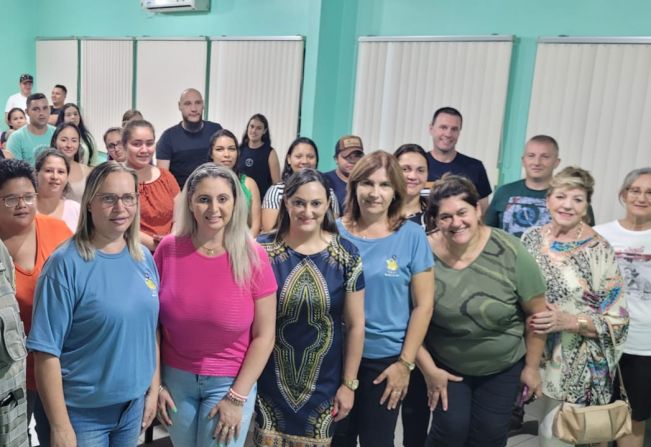 COMISSÃO INTERSETORIAL DA REDE DE PROTEÇÃO DA CRIANÇA E ADOLESCENTE DO ATENDIMENTO SOCIOEDUCATIVO PARTICIPA DAS REUNIÕES DE ABERTURA DO ANO LETIVO NAS ESCOLAS DE CATUÍPE